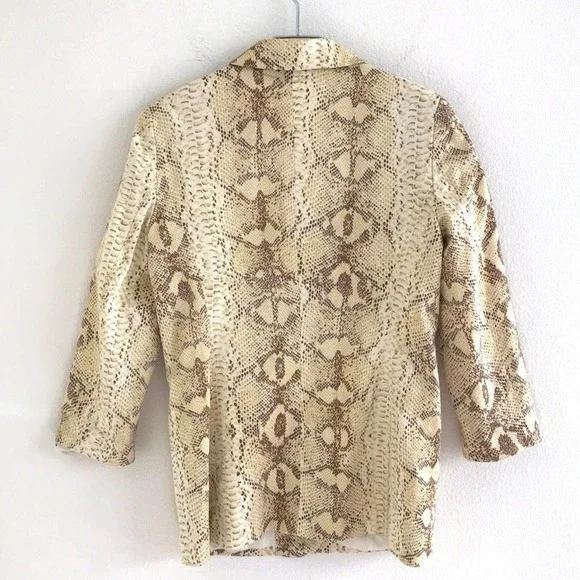 Neiman Marcus Python Print Blazer Cream/Tan Size Medium - Picture 7 of 11